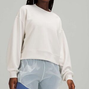 Lululemon Perfectly Oversized Cropped Crew *Softstreme